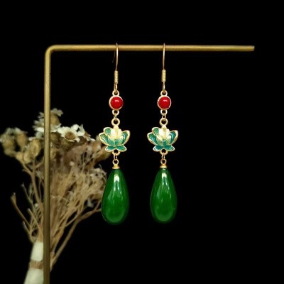 New Retro Chinese Style Green Jade Marrow Droplet Ear Buckle Long Earline Women's Earrings Cat Profile Picture